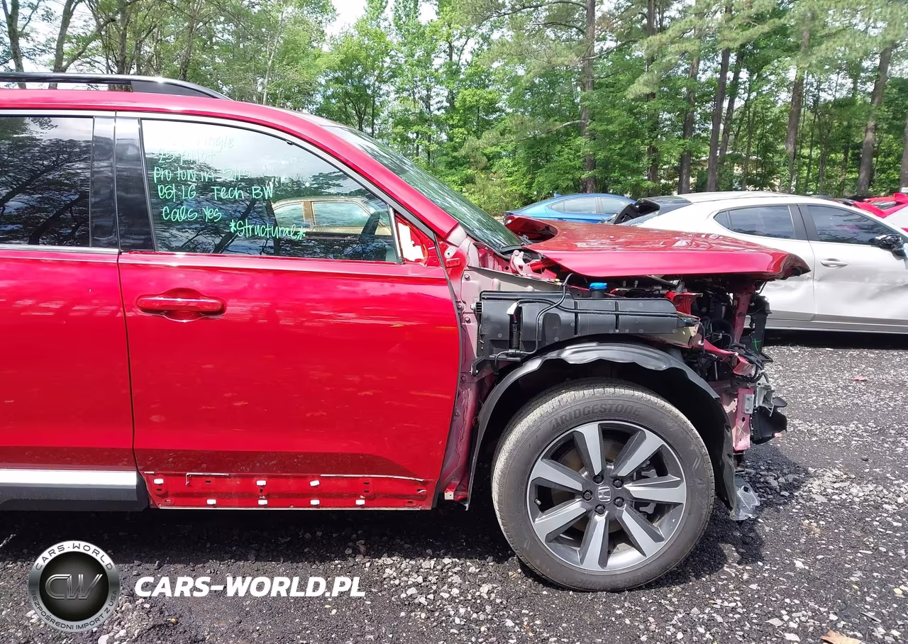 2025 Honda Pilot Touring VIN:5FNYG1H71SB017223 - 18