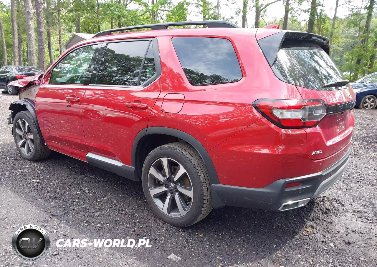 2025 Honda Pilot Touring VIN:5FNYG1H71SB017223 - 3