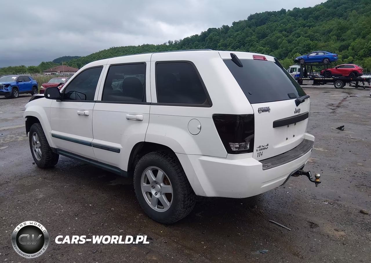 2008 Jeep Grand Cherokee Laredo VIN:1J8GR48K08C238984 - 3