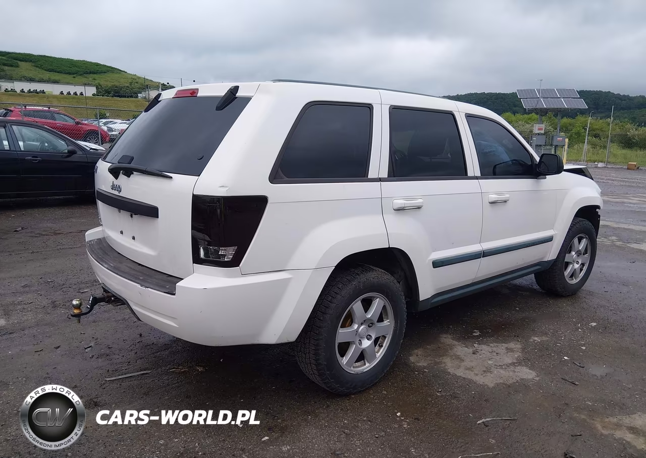 2008 Jeep Grand Cherokee Laredo VIN:1J8GR48K08C238984 - 4