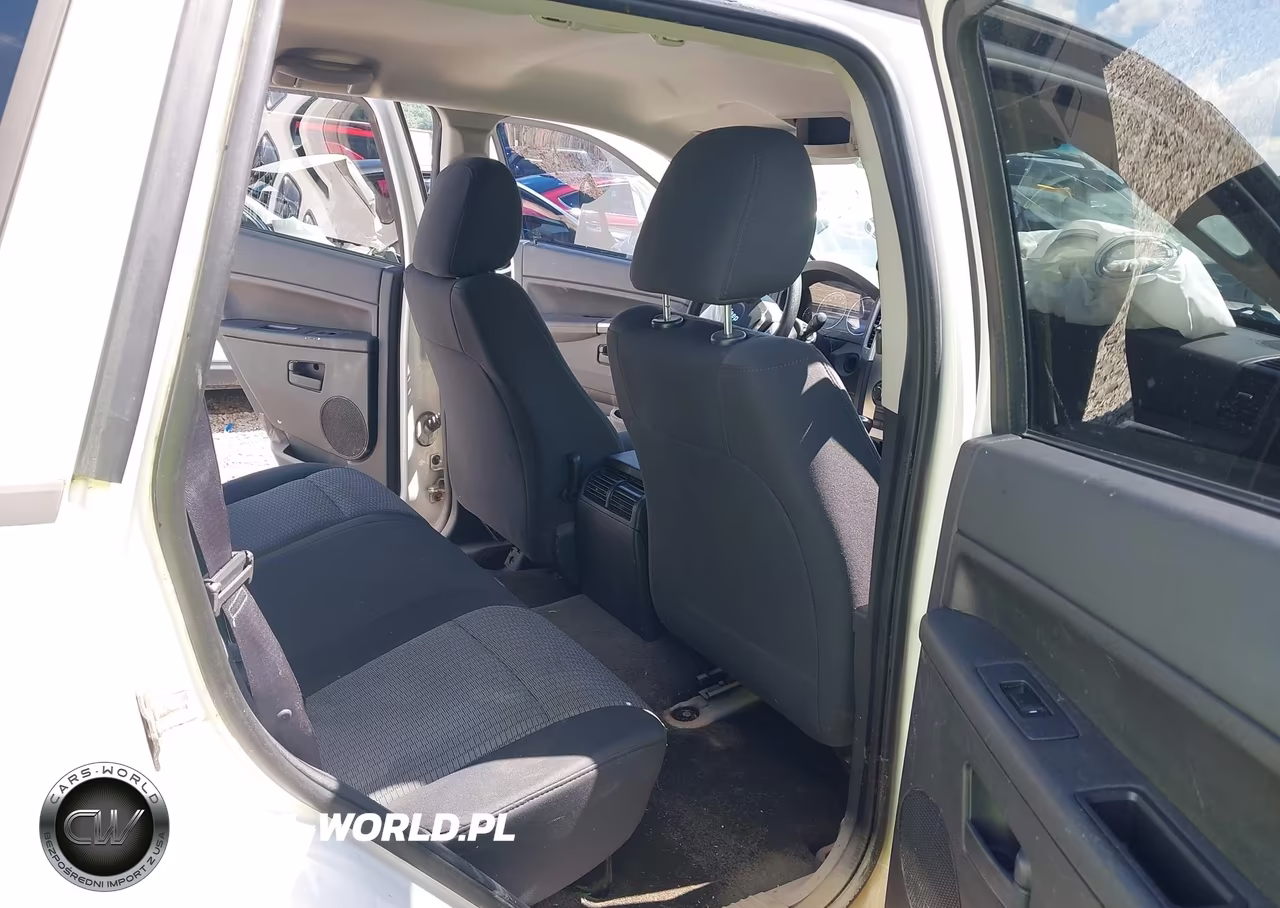 2008 Jeep Grand Cherokee Laredo VIN:1J8GR48K08C238984 - 8