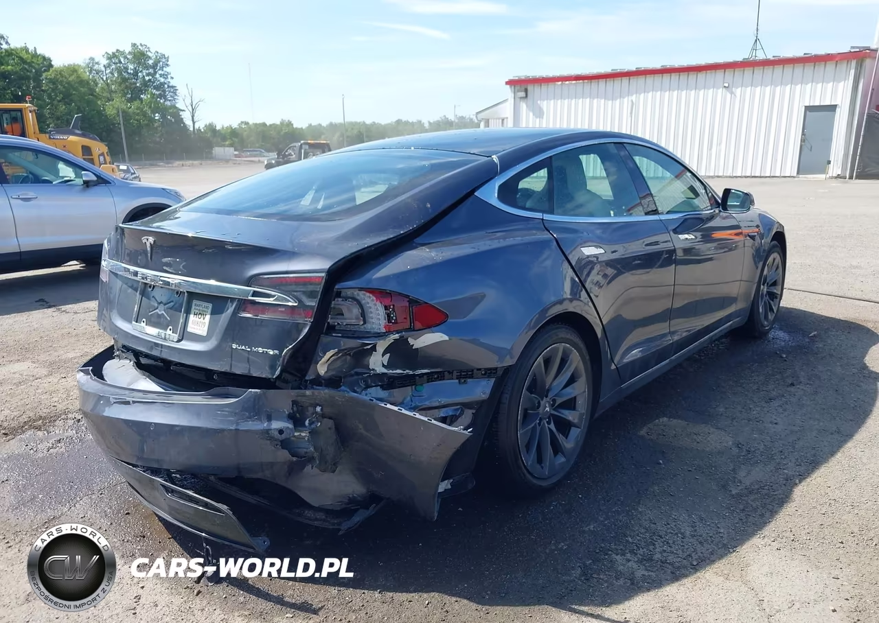 2020 Tesla Model S VIN:5YJSA1E24LF355068 - 4