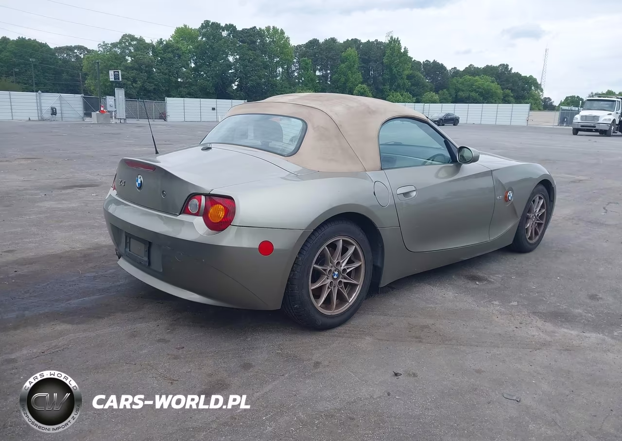 2004 BMW Z4 2.5I VIN:4USBT33534LS52462 - 4