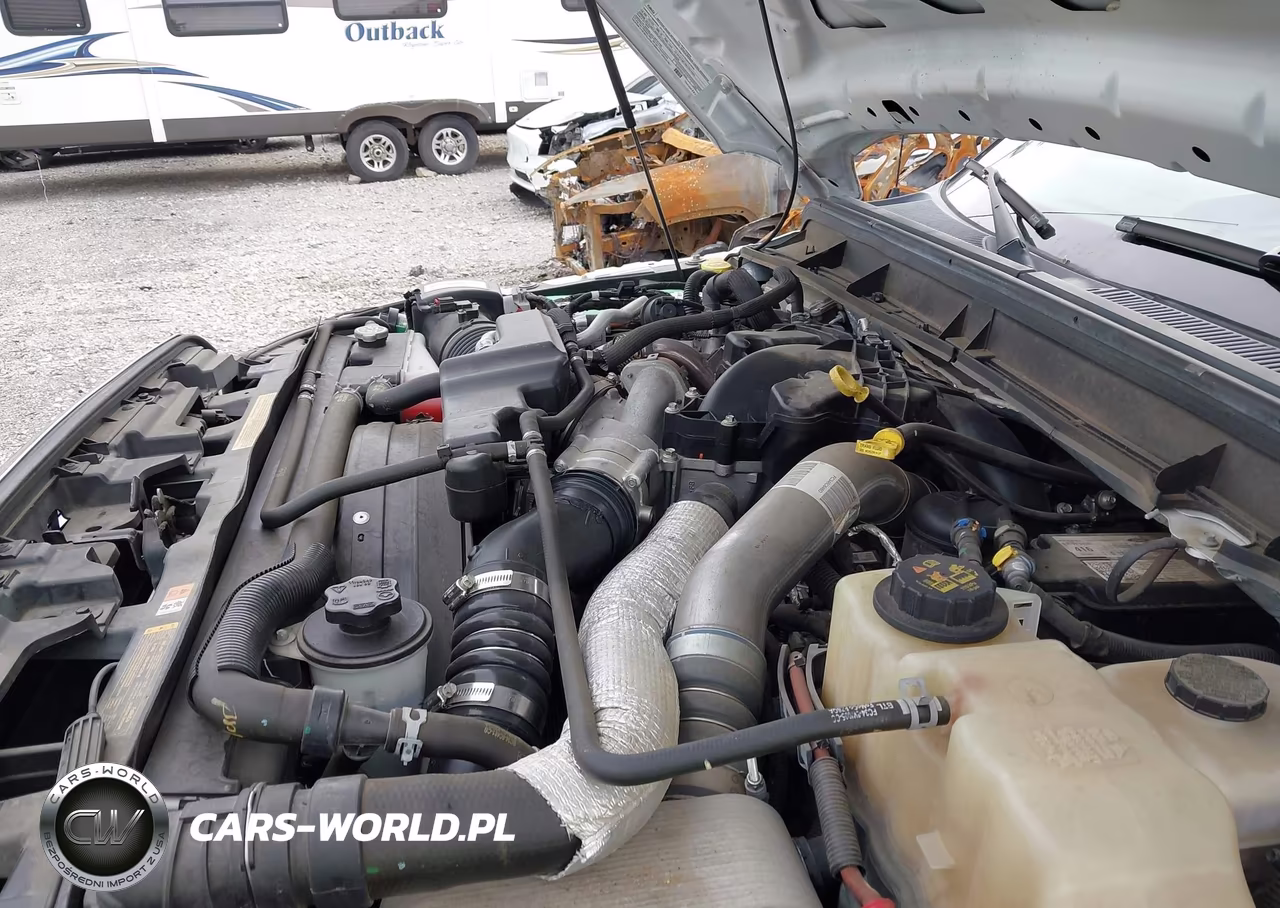 2015 Ford F-450 Chassis Xlt VIN:1FDUF4GT5FEA83746 - 10