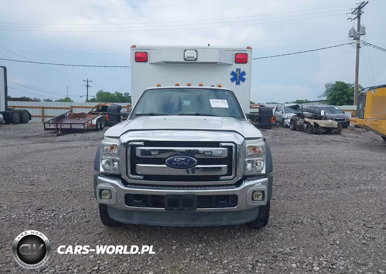 2015 Ford F-450 Chassis Xlt VIN:1FDUF4GT5FEA83746 - 12