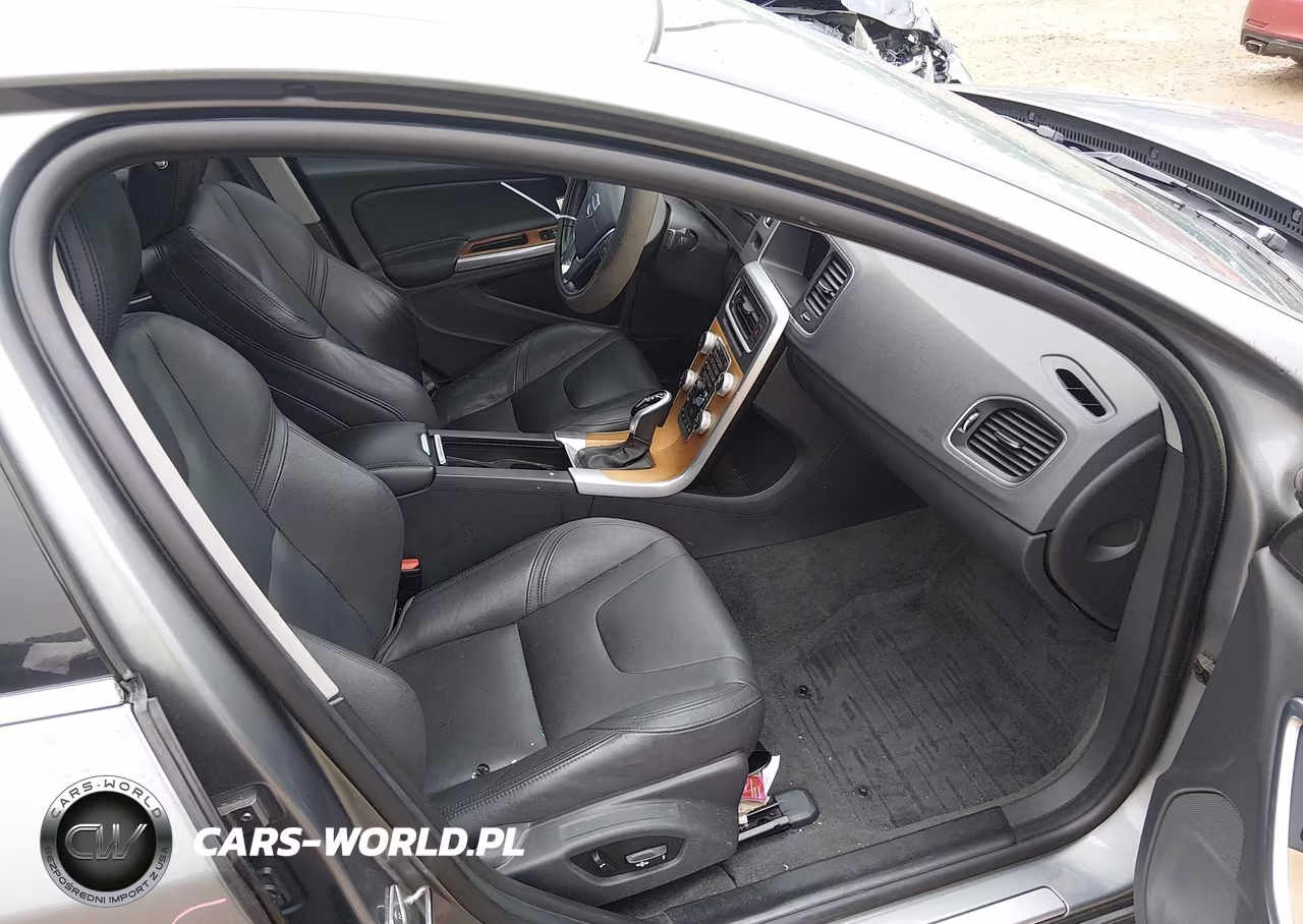 2018 Volvo S60 Inscription T5 Platinum VIN:LYV402TMXJB158605 - 5