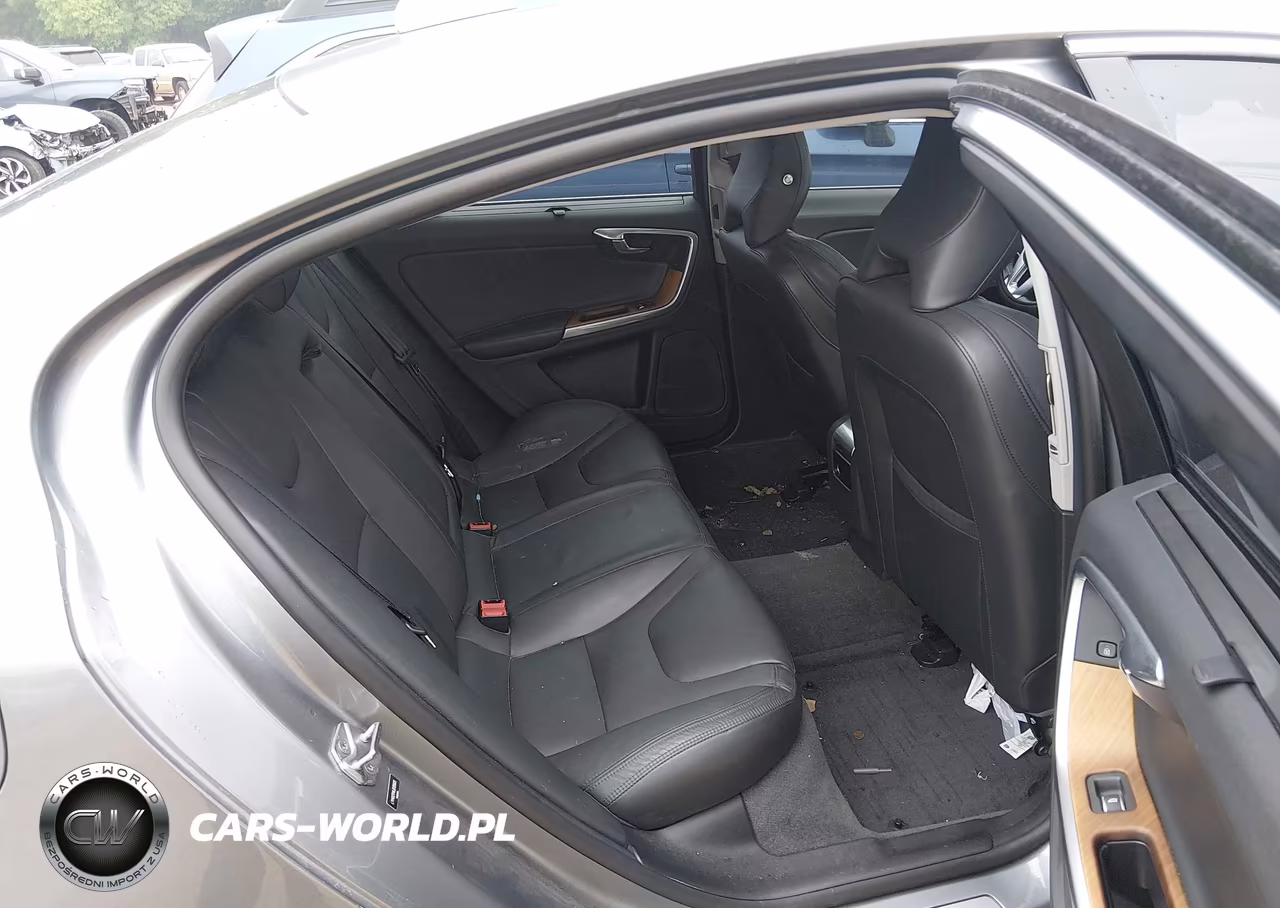2018 Volvo S60 Inscription T5 Platinum VIN:LYV402TMXJB158605 - 8