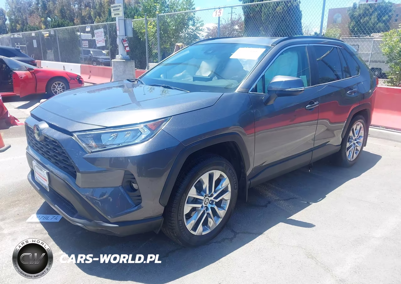 2021 Toyota Rav4 Xle Premium VIN:2T3C1RFV8MC136557 - 2