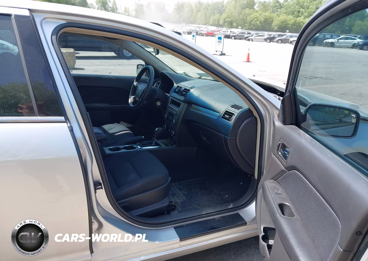 2012 Ford Fusion Se VIN:3FAHP0HA4CR330889 - 5