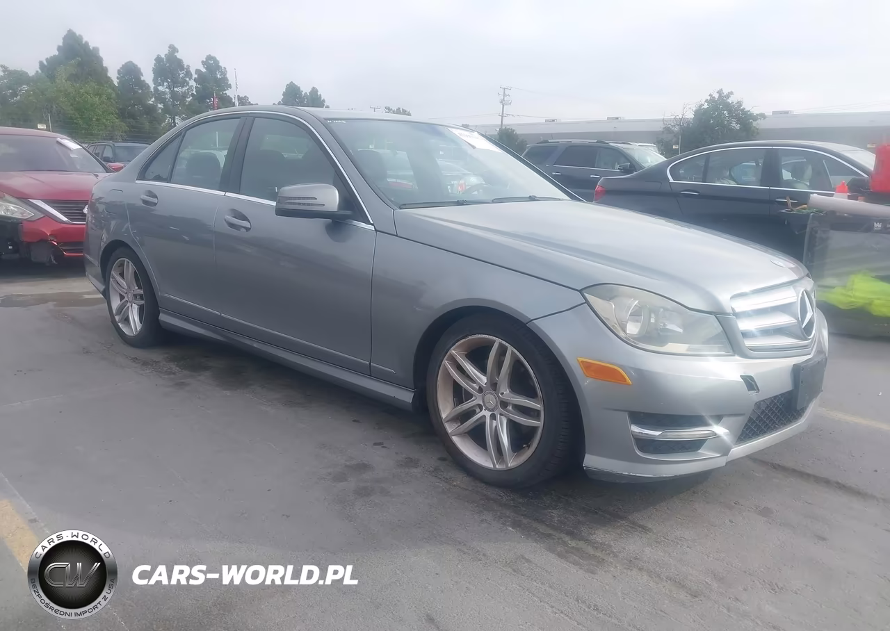 2013 Mercedes-Benz C 250 Sport