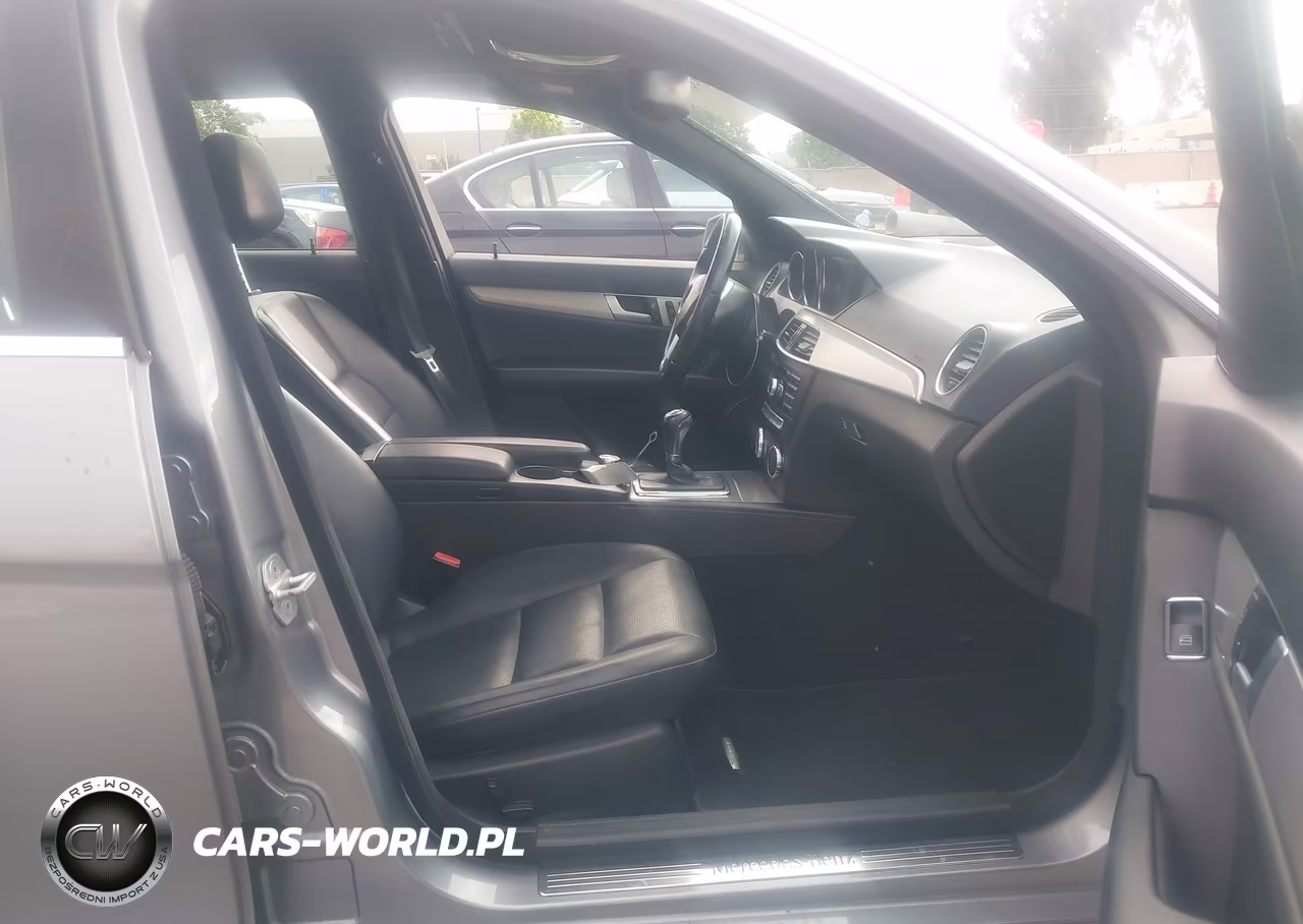 2013 Mercedes-Benz C 250 Sport VIN:WDDGF4HB8DR263225 - 5