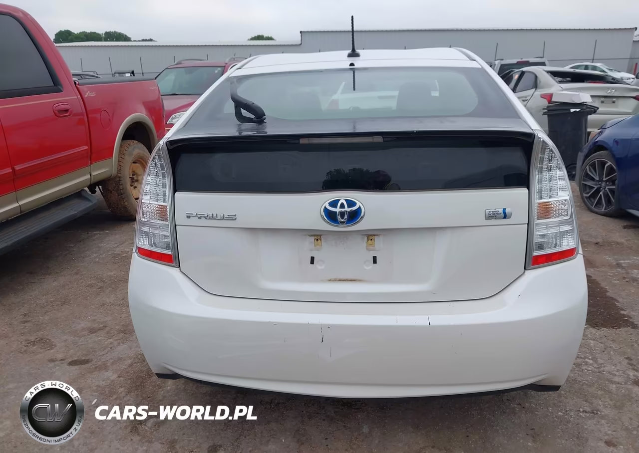 2011 Toyota Prius Two VIN:JTDKN3DU9B5342139 - 17