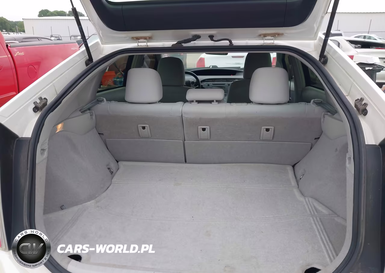 2011 Toyota Prius Two VIN:JTDKN3DU9B5342139 - 18