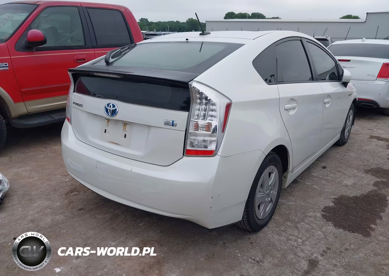 2011 Toyota Prius Two VIN:JTDKN3DU9B5342139 - 4