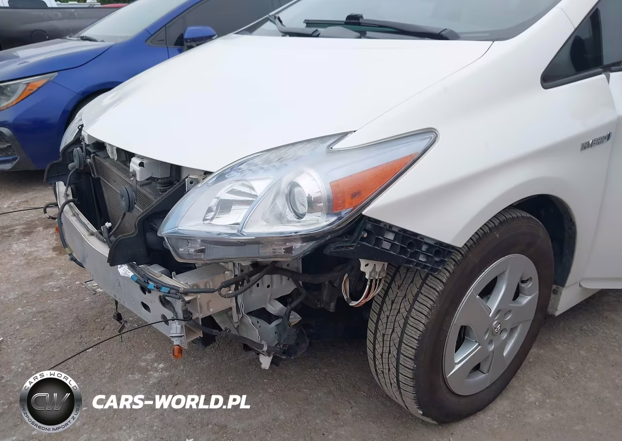 2011 Toyota Prius Two VIN:JTDKN3DU9B5342139 - 6
