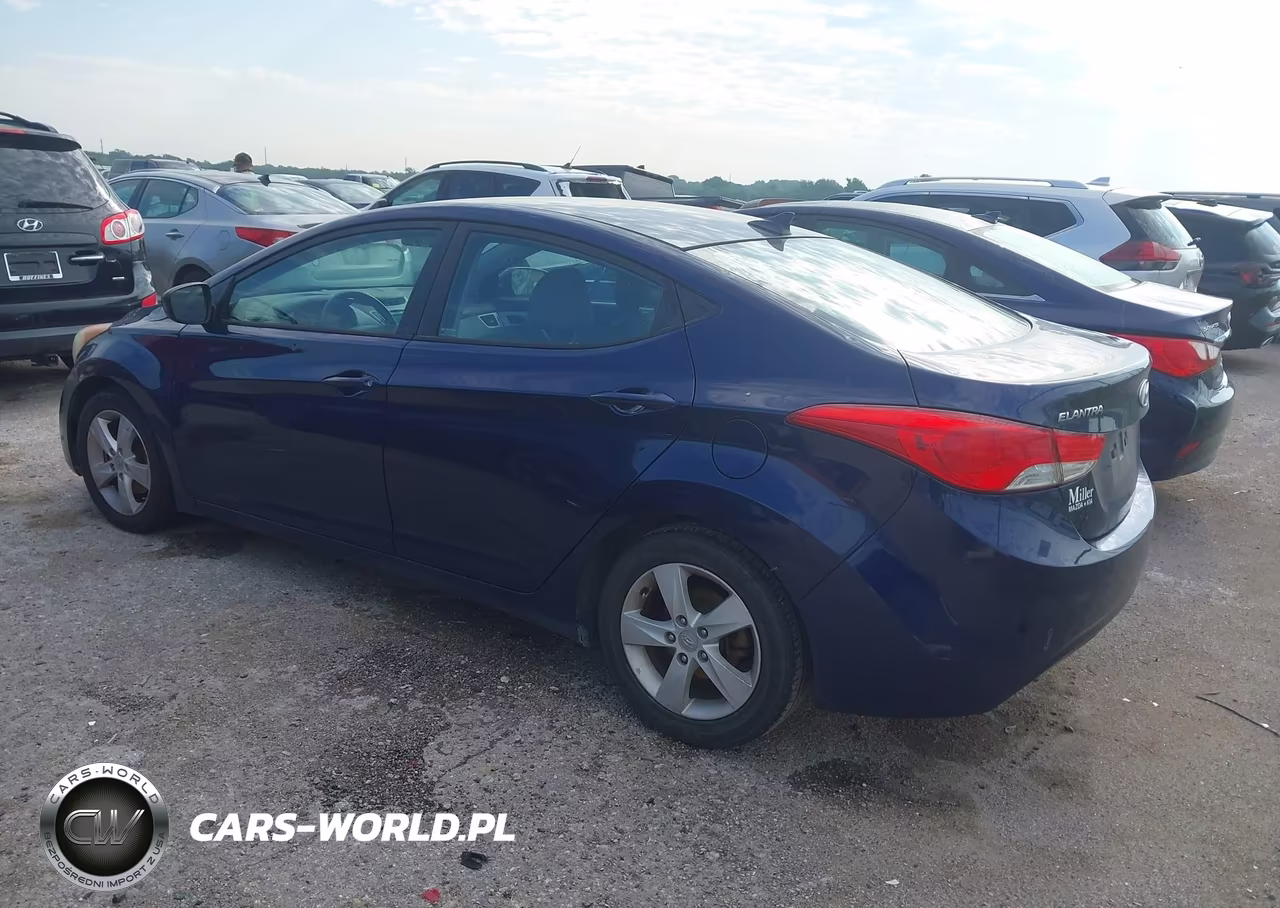 2013 Hyundai Elantra Gls VIN:5NPDH4AE0DH258913 - 3
