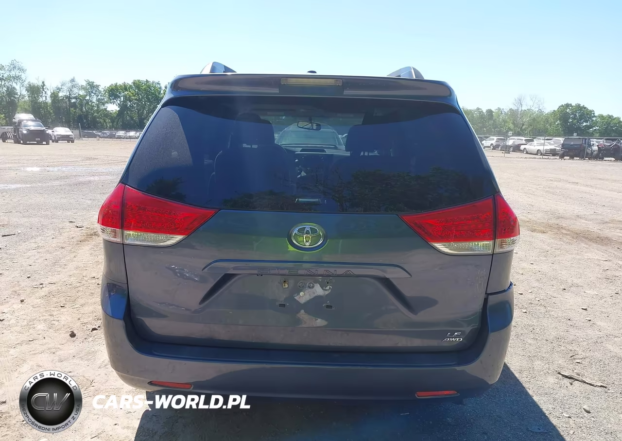 2013 Toyota Sienna Le 7 Passenger VIN:5TDJK3DC8DS068750 - 17