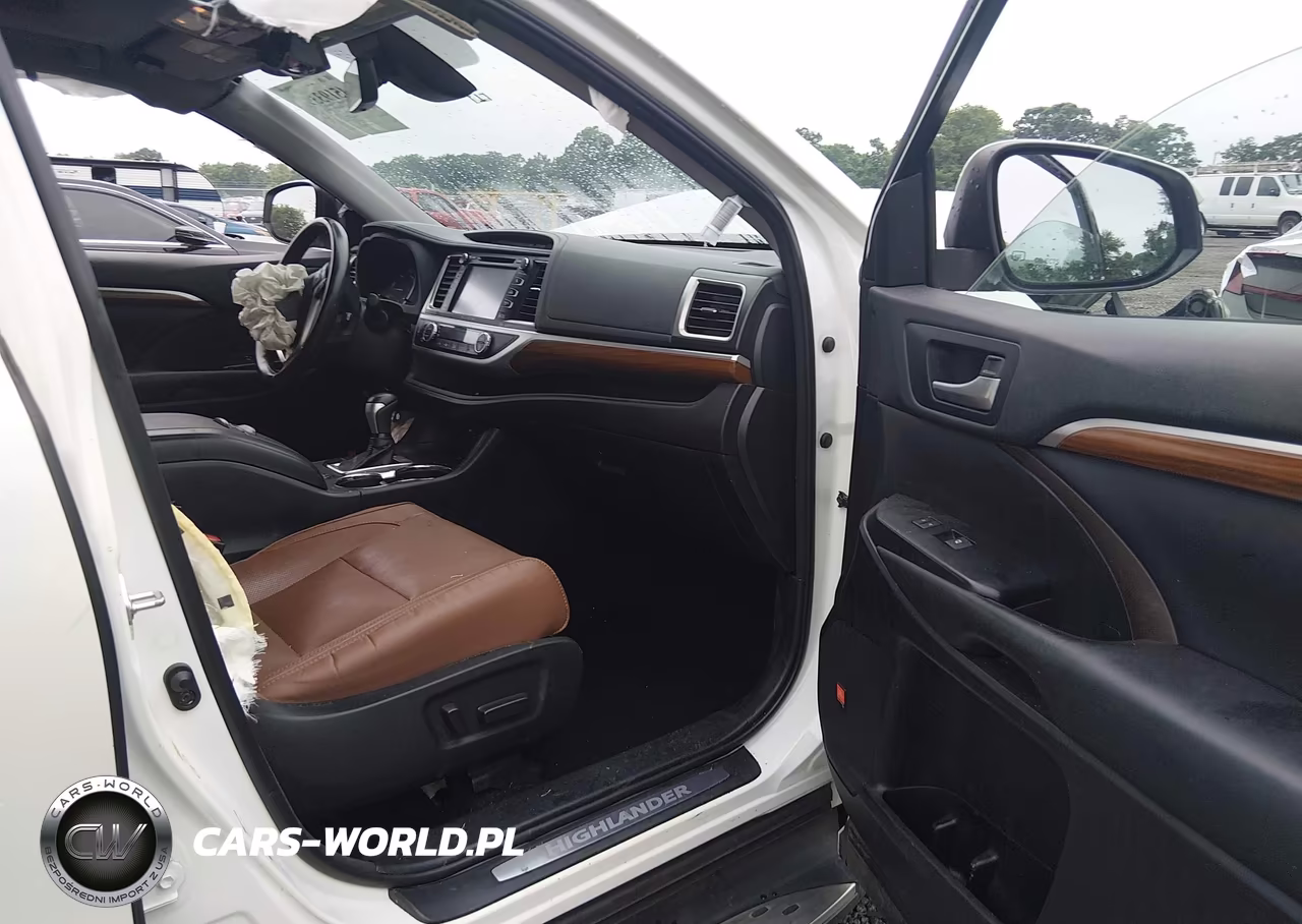 2018 Toyota Highlander Hybrid Limited VIN:5TDDGRFH0JS044013 - 5