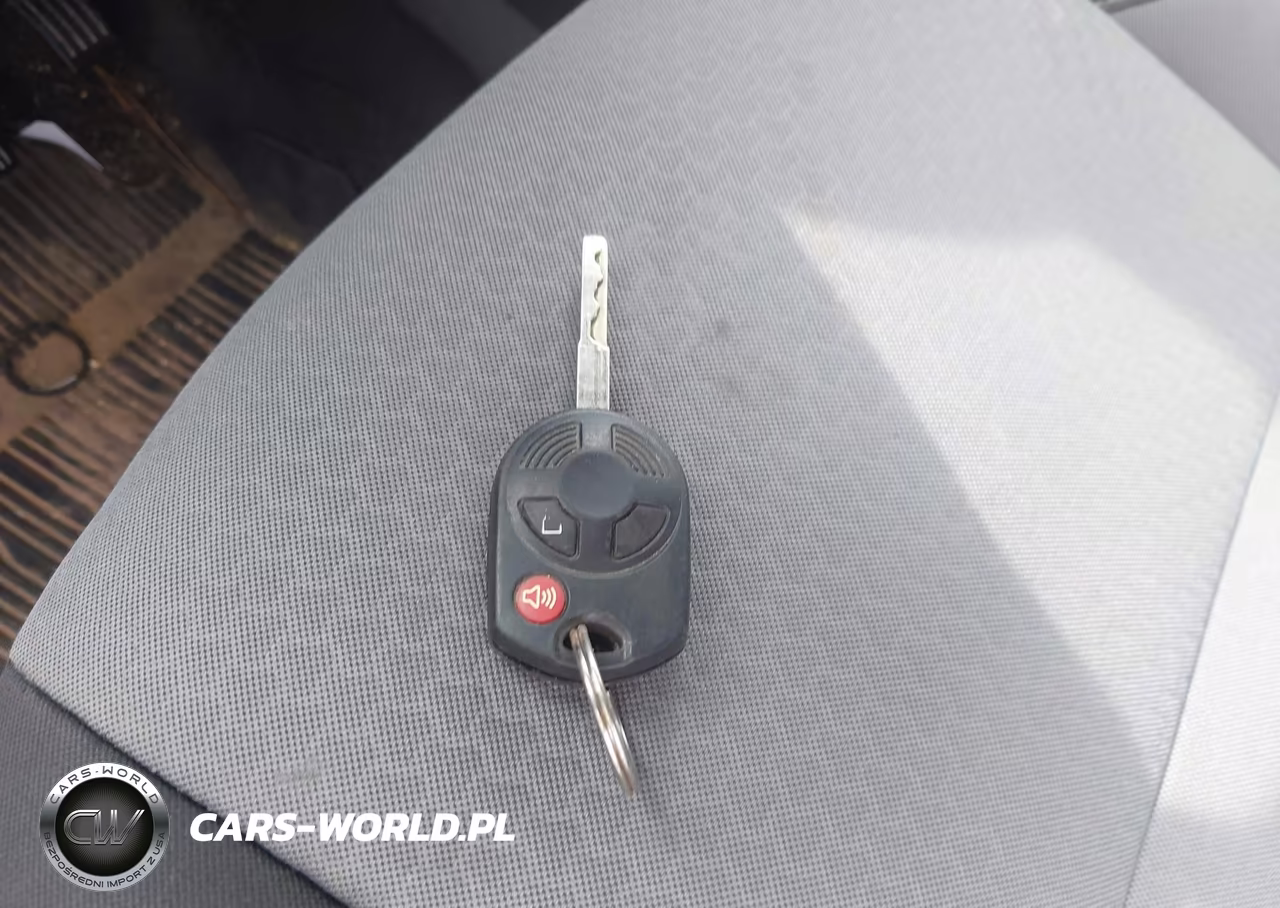 2018 Ford Escape Se VIN:1FMCU0GD9JUA75621 - 11
