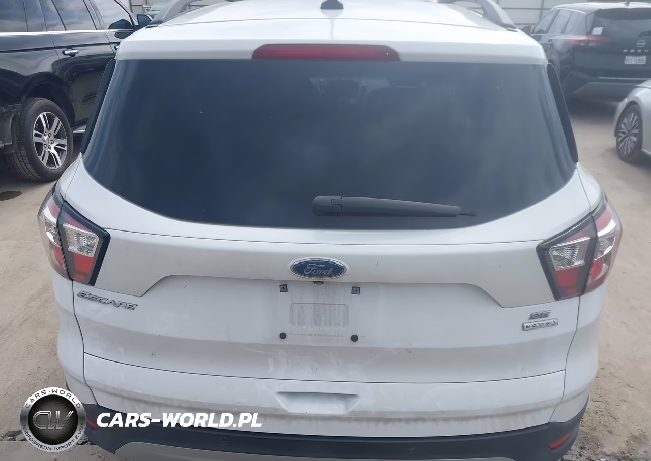2018 Ford Escape Se VIN:1FMCU0GD9JUA75621 - 16