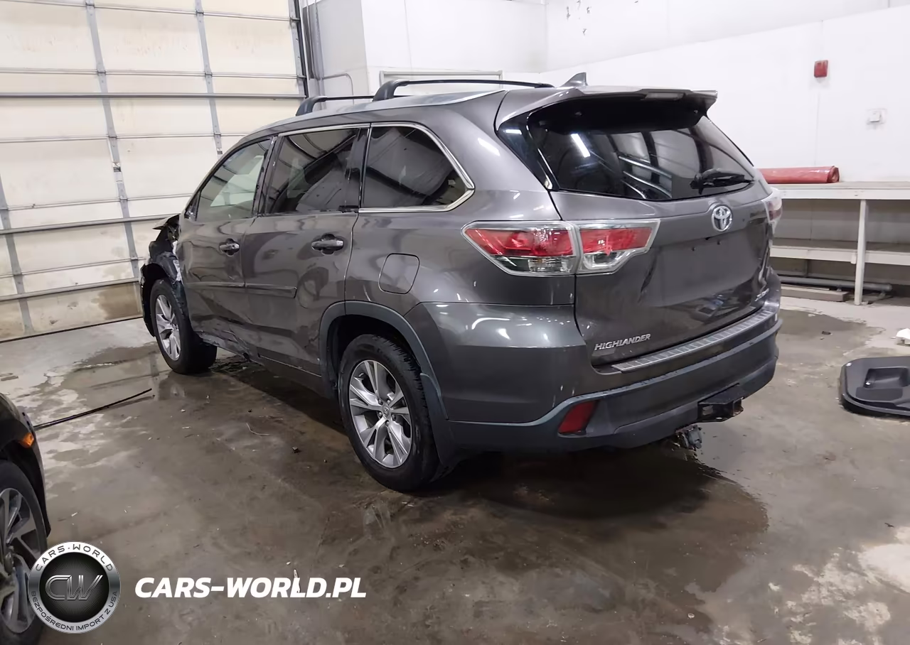 2015 Toyota Highlander Xle V6 VIN:5TDJKRFH9FS213745 - 3