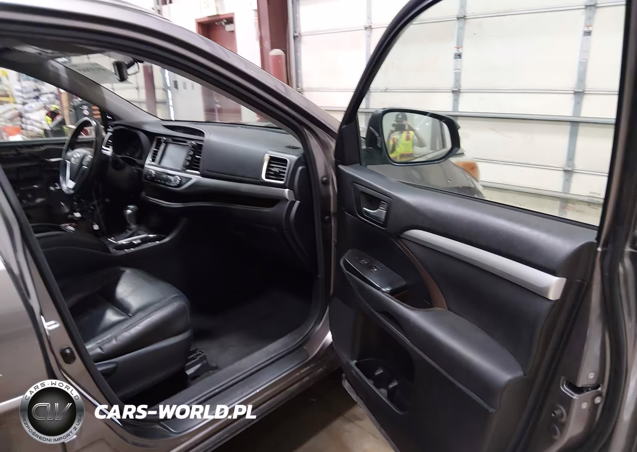 2015 Toyota Highlander Xle V6 VIN:5TDJKRFH9FS213745 - 5
