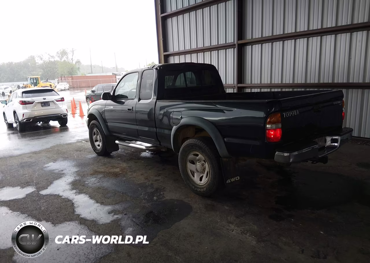 2003 Toyota Tacoma VIN:5TEWM72N03Z233946 - 3