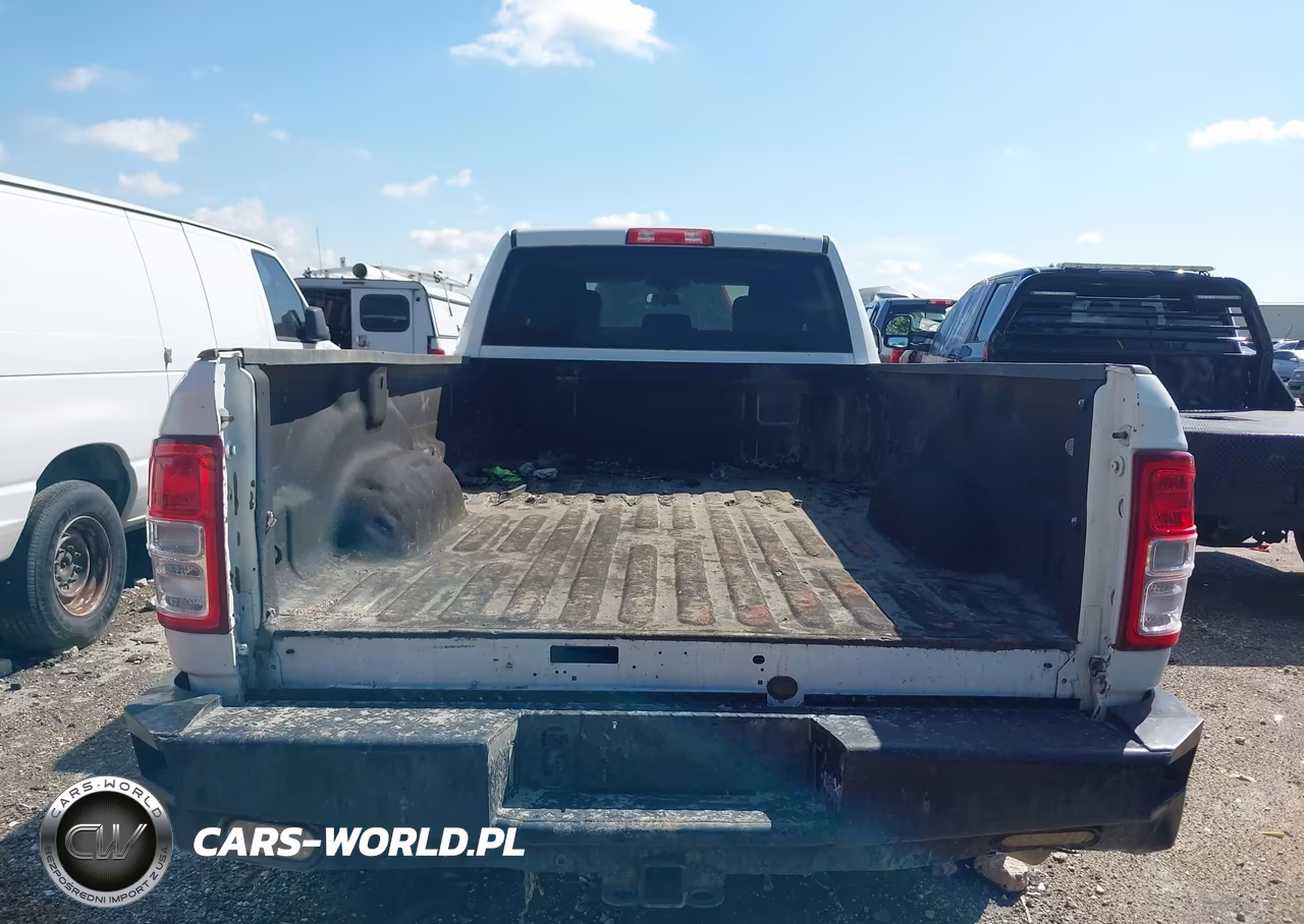 2019 Ram 2500 Tradesman 4X2 8' Box VIN:3C6UR4HL6KG712905 - 16