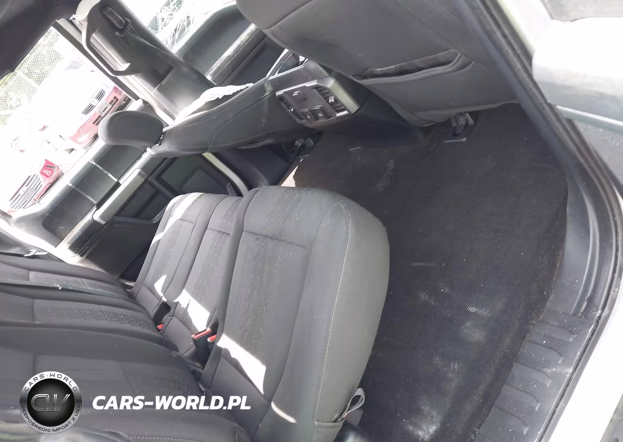 2019 Ford F-150 Xlt VIN:1FTEW1E58KFC00123 - 8