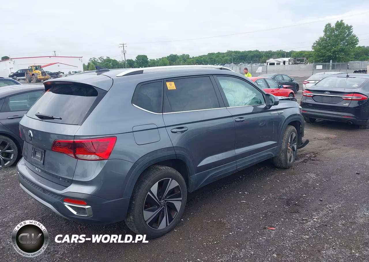 2024 Volkswagen Taos 1.5T Se VIN:3VVUX7B28RM019105 - 4