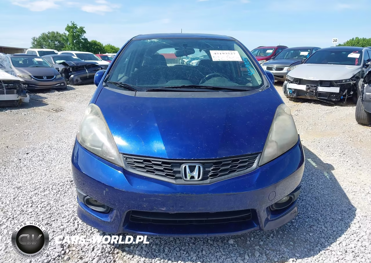 2012 Honda Fit Sport VIN:JHMGE8H57CC008371 - 12