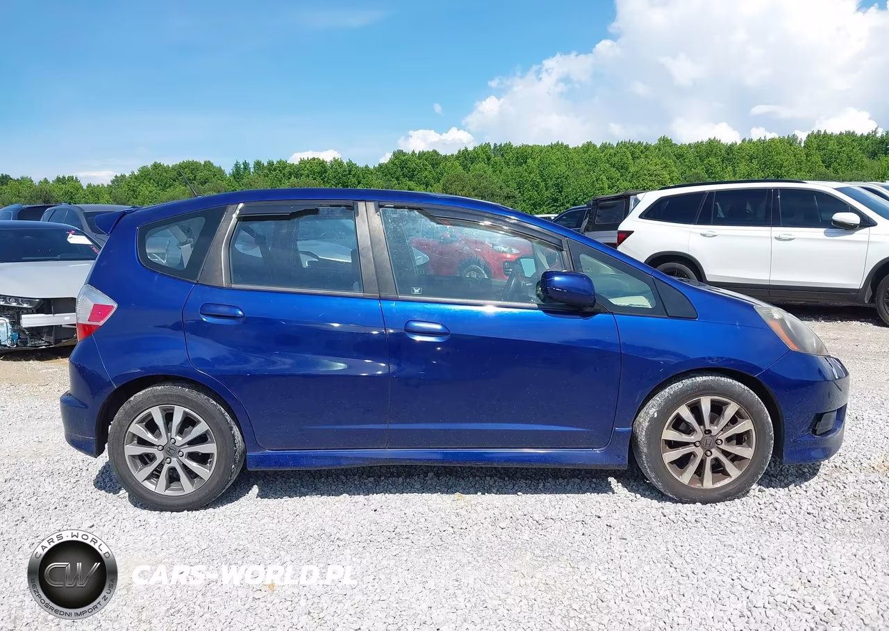 2012 Honda Fit Sport VIN:JHMGE8H57CC008371 - 13