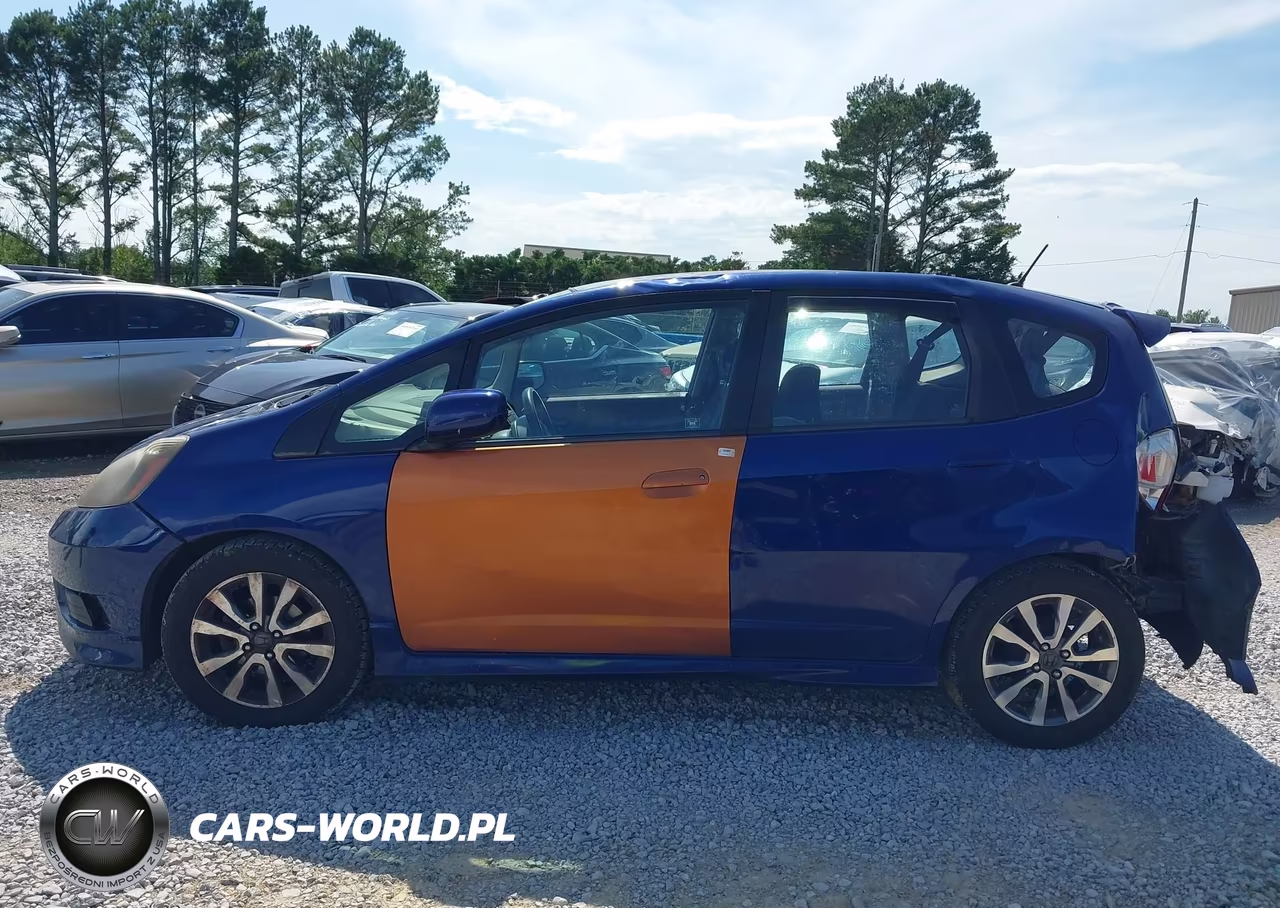 2012 Honda Fit Sport VIN:JHMGE8H57CC008371 - 14