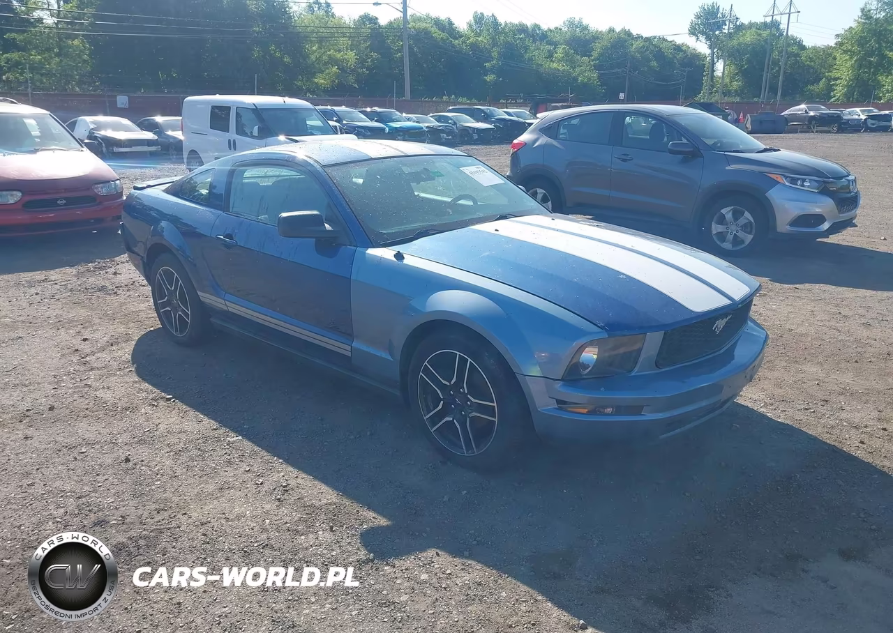 2007 Ford Mustang V6 Deluxe-V6 Premium