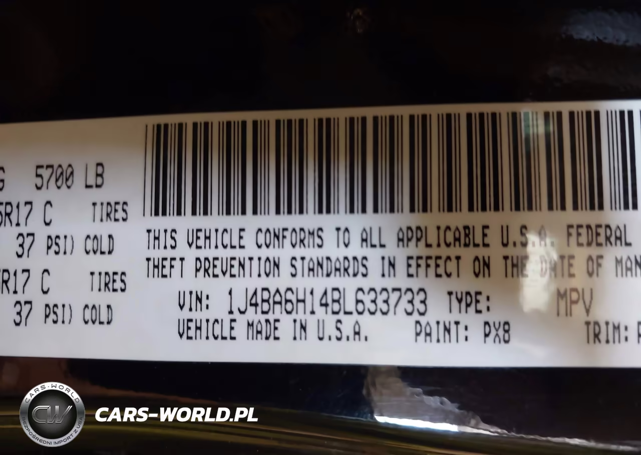 2011 Jeep Wrangler Unlimited Rubicon VIN:1J4BA6H14BL633733 - 9