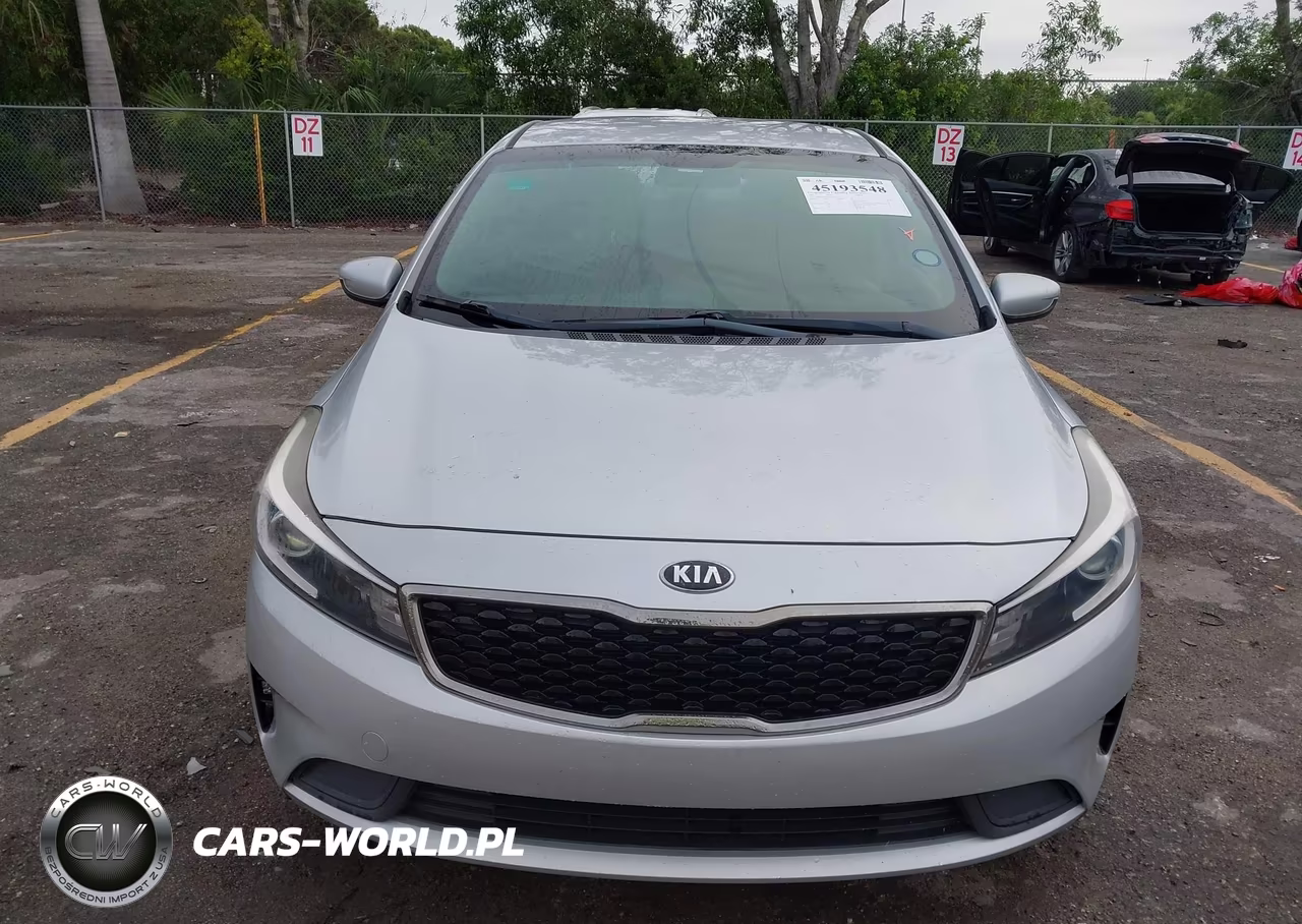 2017 Kia Forte Lx VIN:3KPFK4A73HE015702 - 12
