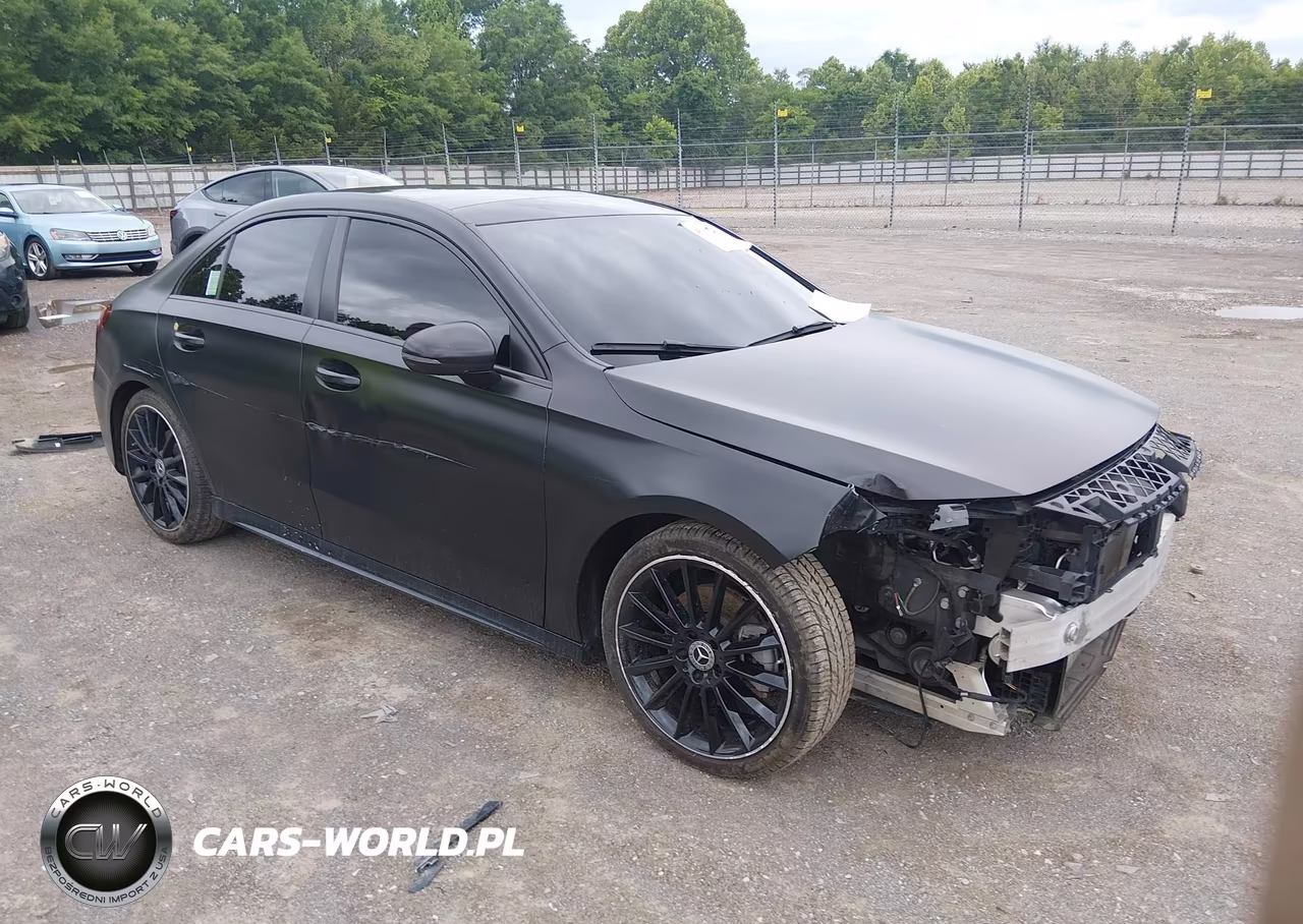 2021 Mercedes-Benz A 220 – zdjęcie 1 z 19