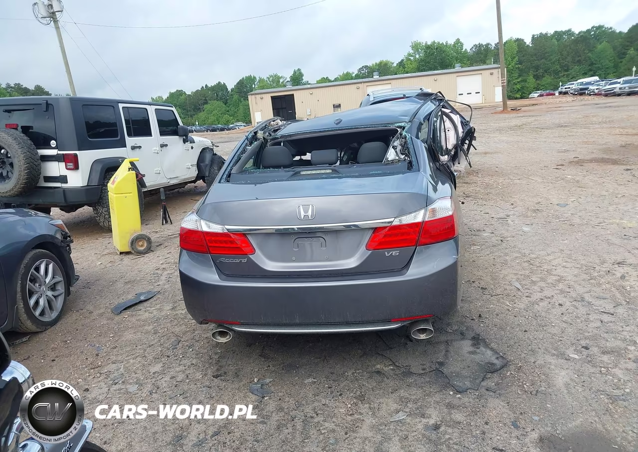 2015 Honda Accord Ex-L V-6 VIN:1HGCR3F82FA000944 - 15