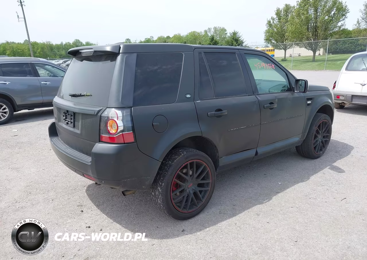 2013 Land Rover Lr2 VIN:SALFR2BG8DH367332 - 4