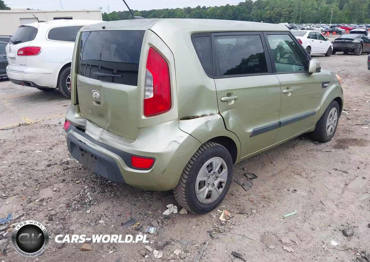 2013 Kia Soul VIN:KNDJT2A5XD7624516 - 4