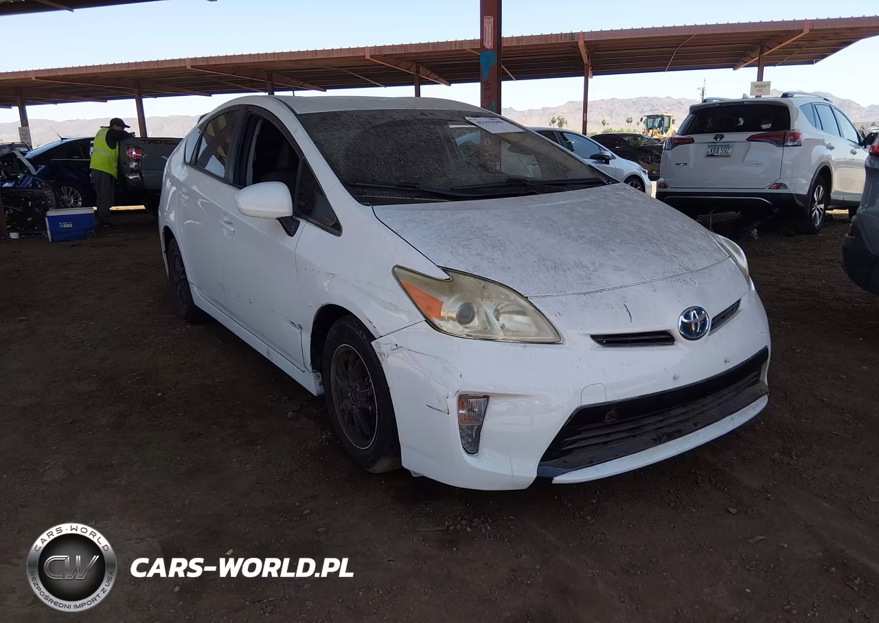 2015 Toyota Prius Two – zdjęcie 1 z 16