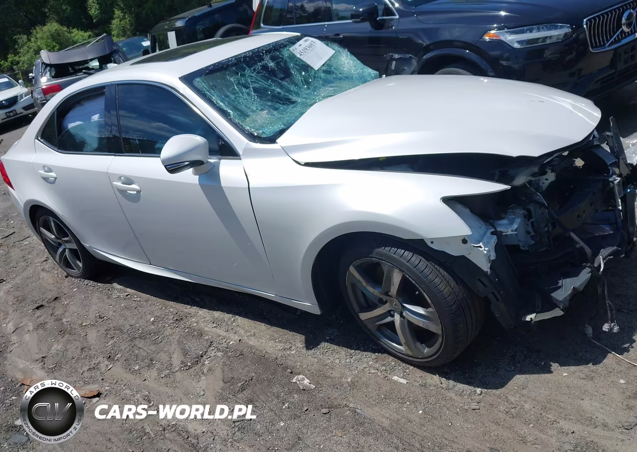 2017 Lexus Is 300 – zdjęcie 1 z 15