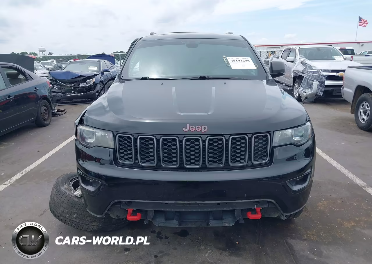 2018 Jeep Grand Cherokee Trailhawk 4X4 VIN:1C4RJFLG8JC333868 - 13
