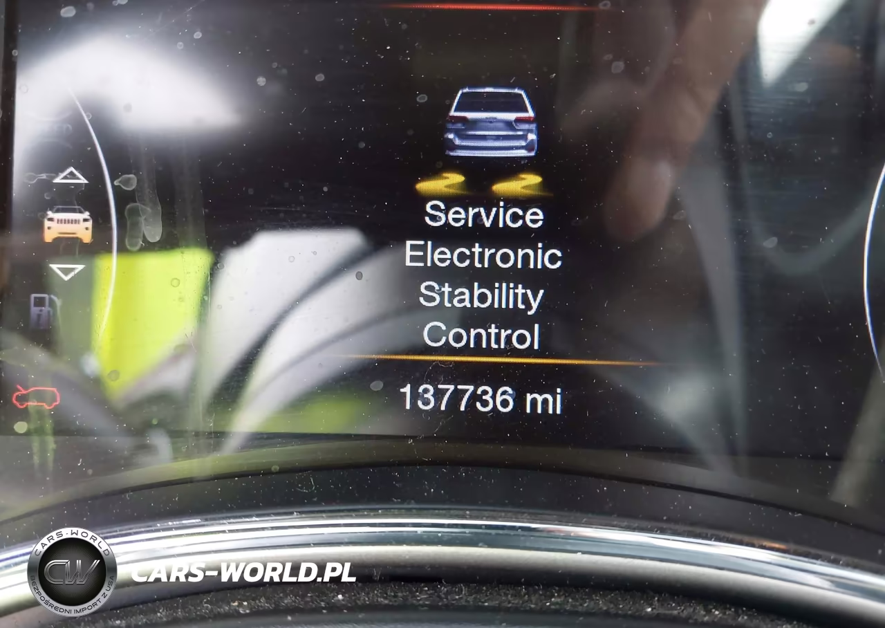 2018 Jeep Grand Cherokee Trailhawk 4X4 VIN:1C4RJFLG8JC333868 - 16