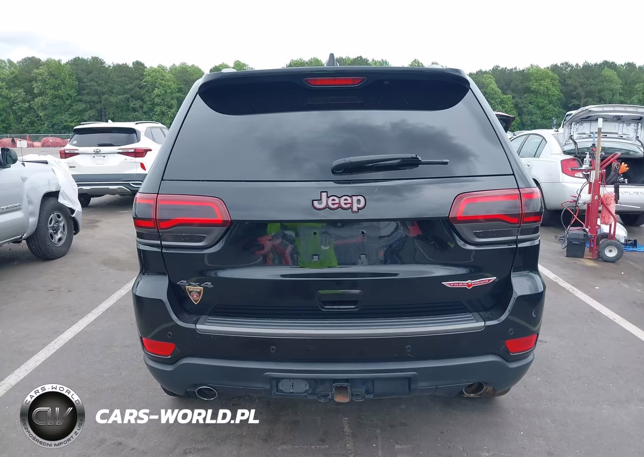 2018 Jeep Grand Cherokee Trailhawk 4X4 VIN:1C4RJFLG8JC333868 - 17