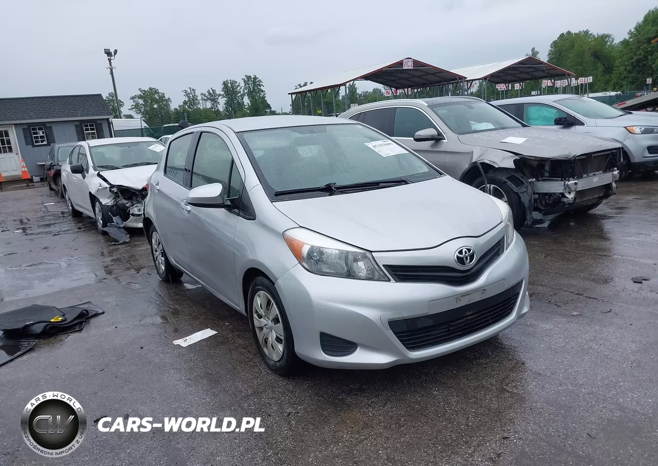 2013 Toyota Yaris Le