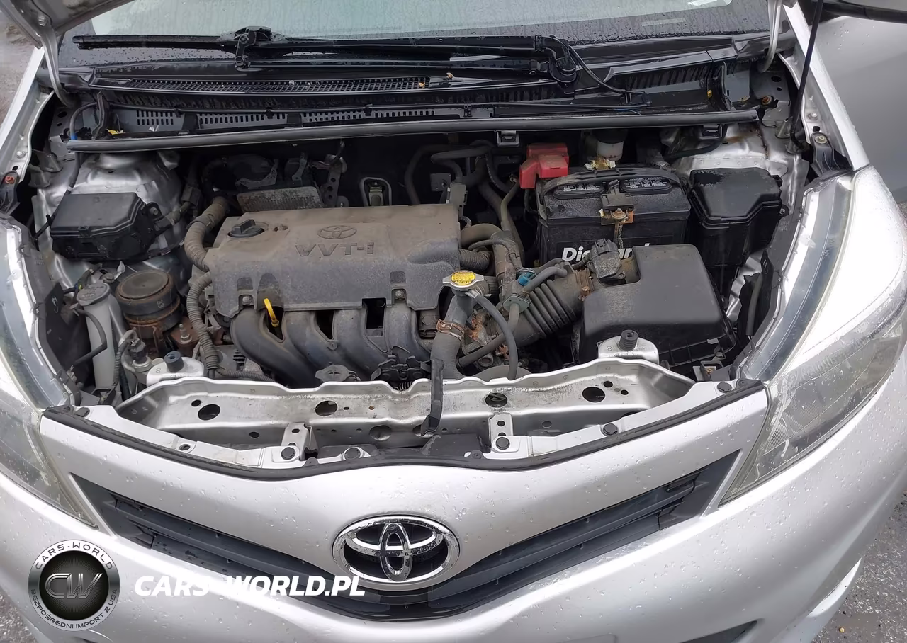 2013 Toyota Yaris Le VIN:JTDKTUD3XDD558996 - 10