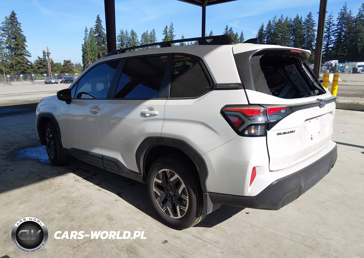 2025 Subaru Forester Premium VIN:JF2SLDDC8SH599621 - 3