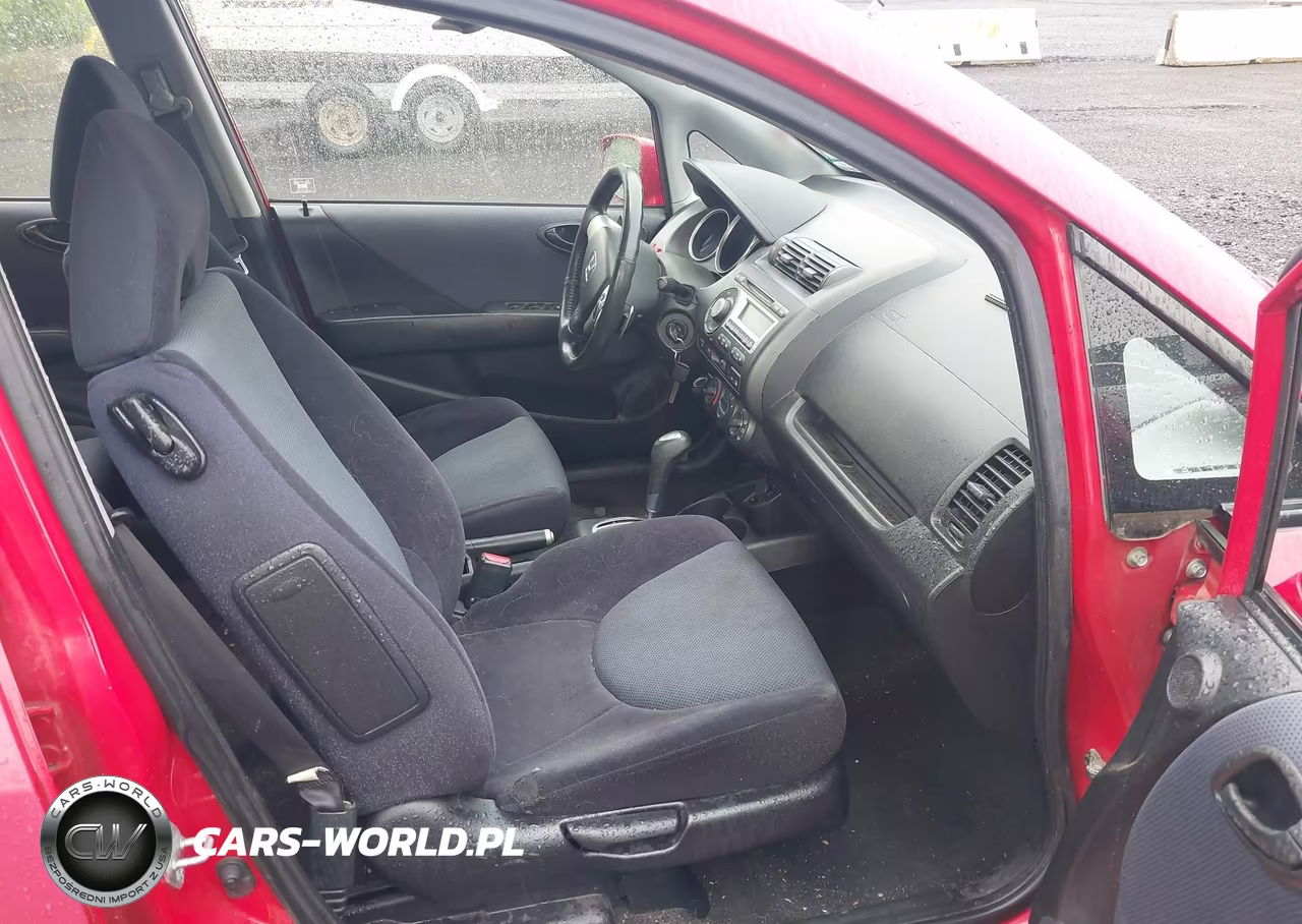 2007 Honda Fit Sport VIN:JHMGD38647S027583 - 5