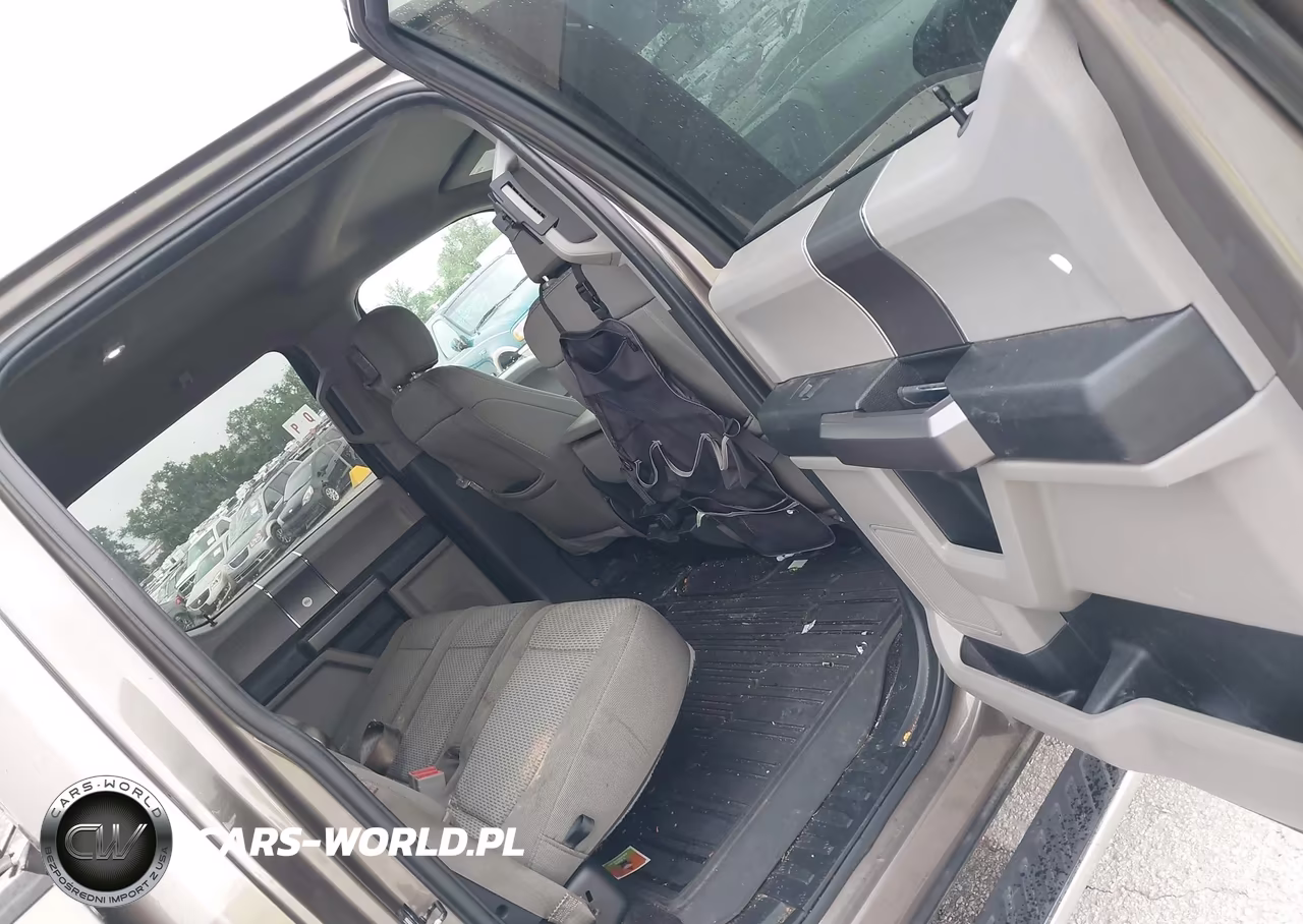 2019 Ford F-150 Xlt VIN:1FTEW1E54KFD14703 - 8